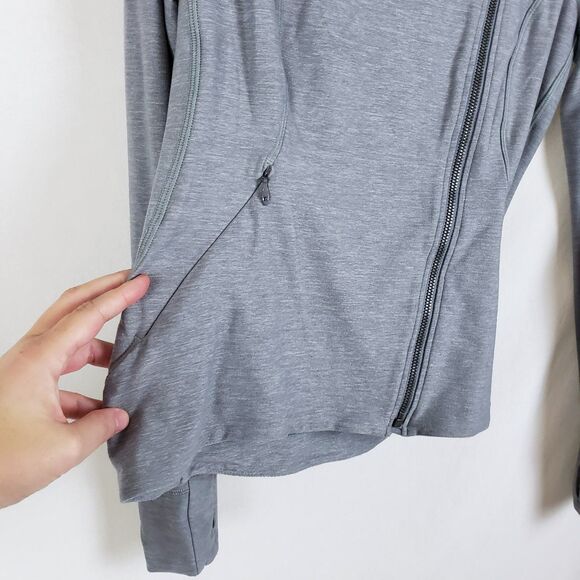 Lululemon Precision Jacket Asymmetric Womens 6 Gray Thumbholes Running - Picture 5 of 11